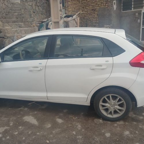 یک دستگاه ماشین ام وی امH315 مدل 1391 رنگ سفید -روغنی