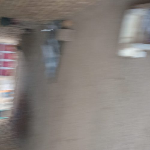 زمین در جاده اصلی و امتیاز برق واوگاز داردب