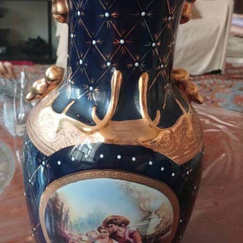 یک جفت گلدان ایتالیایی طلاکوب طرح لیلی و مجنون