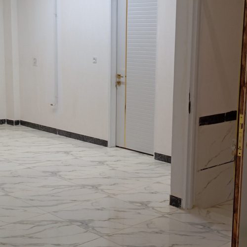 دو طبقه مسکن مسکونی به فروش می رسد