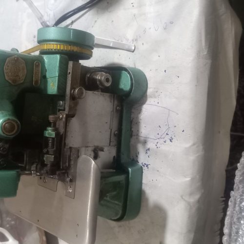 چرخ خیاطی راست دوز-سردوز-چزخ خیاطی ژانومه هر سه در یکجا با تخیخف ب فروش میرسید