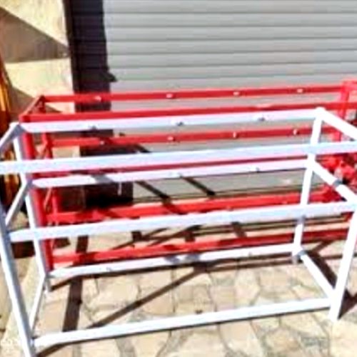 قفسه های فلزی