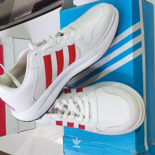 فروش ویژه ی انواع کفش زنانه مردانه زیر قیمت