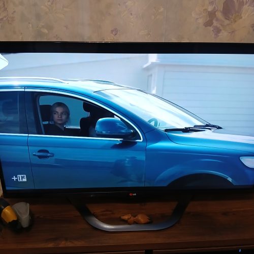 تلویزیون 47 اینچ اصل سونی