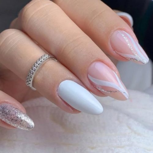 کاشت ناخن و زیبایی