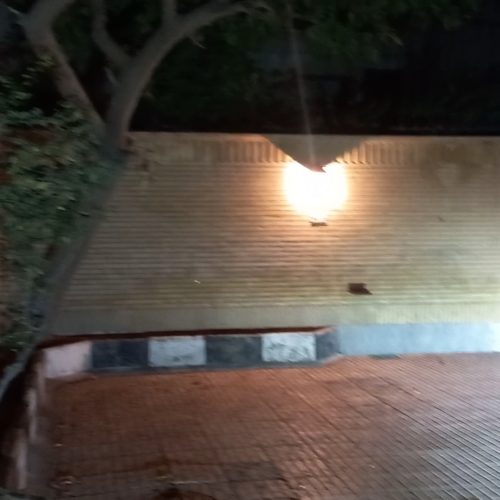 خانه حیاطدار 120 متر باصفا