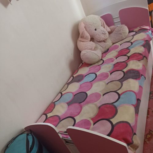 تخت نو  صورتی  و سفید