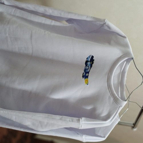 هودی و دورس سفید با طرح های خفن