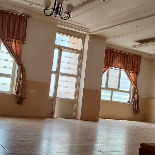 آپارتمان دو خوابه واقع در شهرک لاله