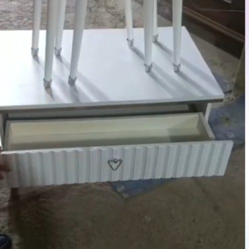 میز تلوزیون