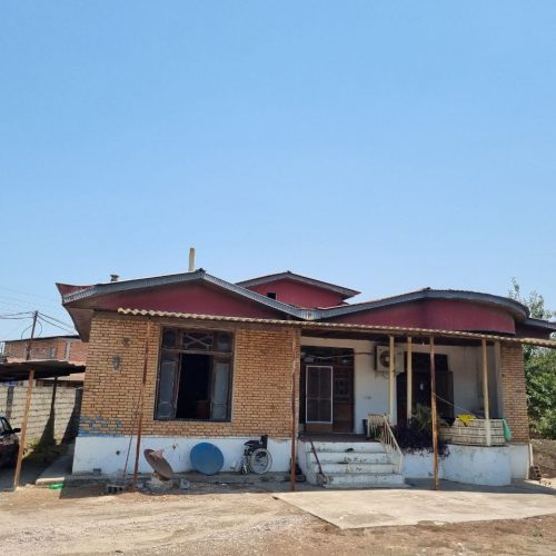 712متر زمین مسکونی،5کیلومتری دریا،سرخرود،متری7500،دارای آب برق گاز،تخفیف پای معامله،شماره تماس:09116648002