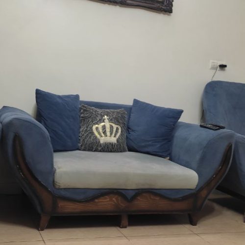 مبل  در حد نو دو سال استفاده شده