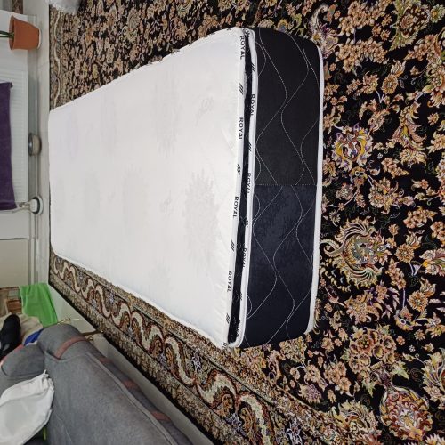 مارک تشک  رویال طبی می باشد