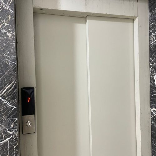 تماس بگیرید