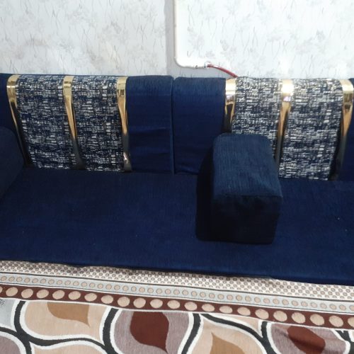 دو دست مبل زمینی (قنفات) 4متر درحد نو و یک هفته که باز شده است تخفیف پای معامله