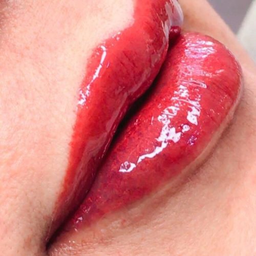 نیازمند مدل برای فیر وز ابرو _شیدینگ لب _خط چشم _بن مژه ✅(فقط هزینه ی مواد گرفته می‌شود)نمونه کار را میتونید قسمت عکس مشاهده کنید