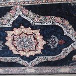 2 عدد فرش 6 متری ماشینی در حد آکبند هر دو 3 میلیون تومان