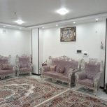 دو خانه آپارتمانی در طبقه اول و دوم در ساختمان سه طبقه