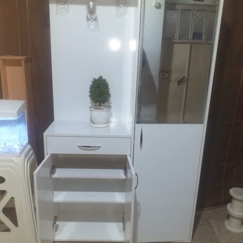 کمد چند منظوره : جا لباسی کشو.  +اینه از به سفارش خدتون  . جا کفشی و تذیین خانه .زیر قیمت تولید