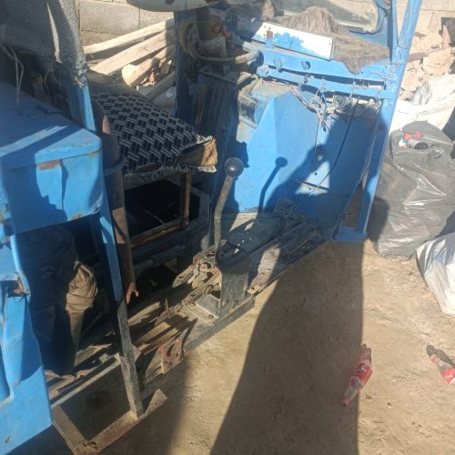 موتور سه تایر هستش..کنفرس هم داره