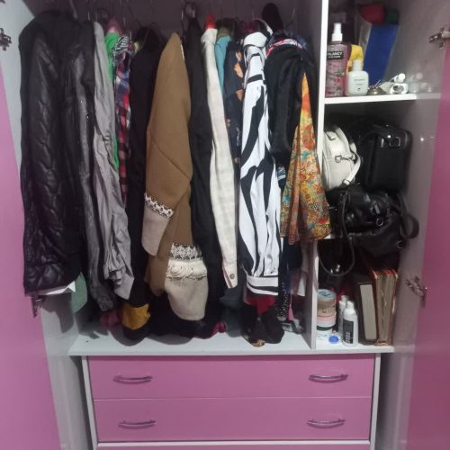 کمد زیبا ورنگی