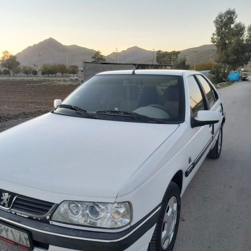 تیوفایو slx  موتوری سالم،یه گلگیر سمت راننده فابریکی ایران‌خودرو تعویض،شاسی سمت چپ 20سانت ضربه خورده ولی جزئی،پشت چراغ سمت راست یه کم لکه گیری شده،