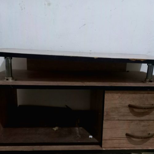 میز تلوزیون