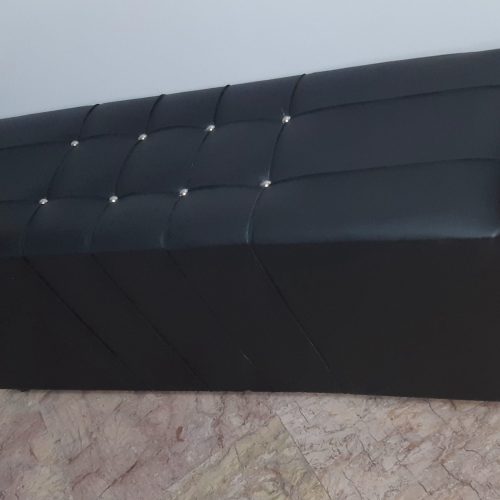 تعدادی وسایل سالن زیبایی