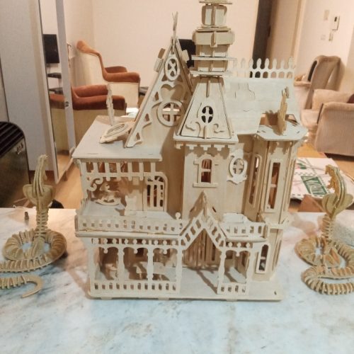 تزئینی و آثار هنری