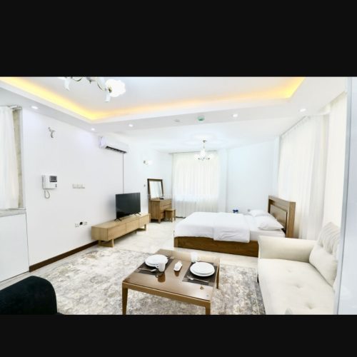 سوییت تر تمیز …وسط شهر