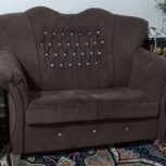 مبل راحتی کاملا سالمه