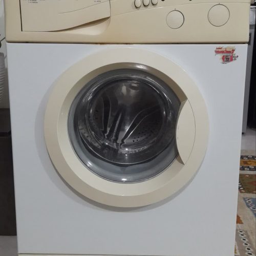 ماشین لباسشویی Haier پنج کیلویی در حد نو