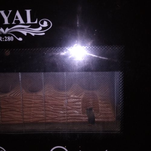 بدلیل مشکل مالی ب فروش میرسد