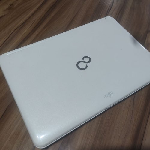 لپ تاپ فوجیتسو ژاپن اصلی