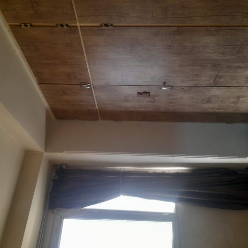 به یکنفر قلدر پولدار یا مامور کلانتری نیازمندم