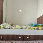 تخت نوزاد نوجوان