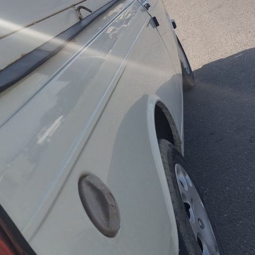 فروش یک دستگاە وانت دوگانەسوز شرکتی