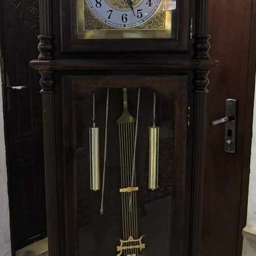 ساعت ایستاده