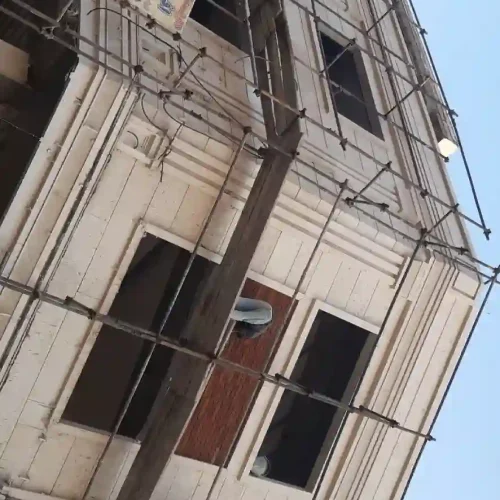 اجرای کار کاشی کاری سنگ کاری