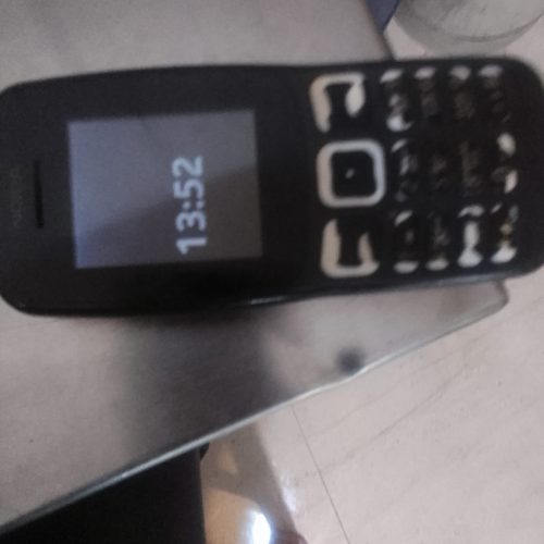 گوشی ساده 2سیم اصلی سالم مرتب بدونه ایراد