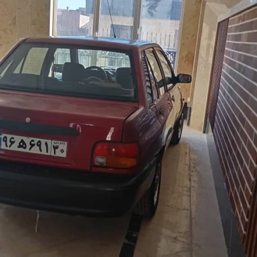 فنی کاملا سالم یه گلگیر رنگ