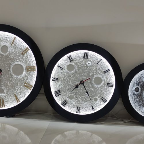 فروش ساعت ماه