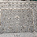 فرش ماشینی نو گل آفرین کاشان 1200 شانه تراکم 3600 نه متری شش متری چهار متری و یک متری  به علت تعییر ابعاد خونه عروس