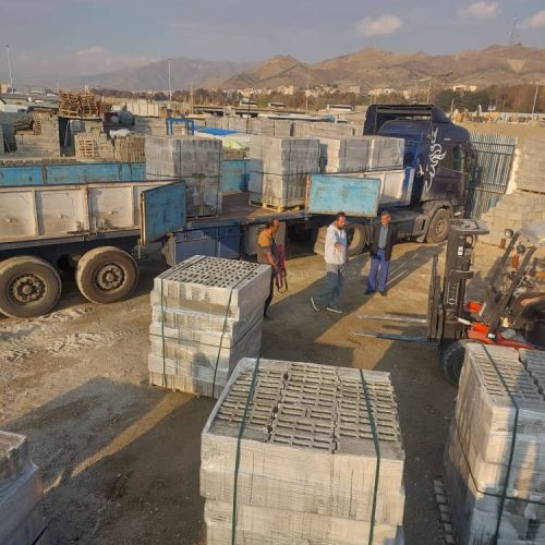 بلوک لیکا درب کارخانه