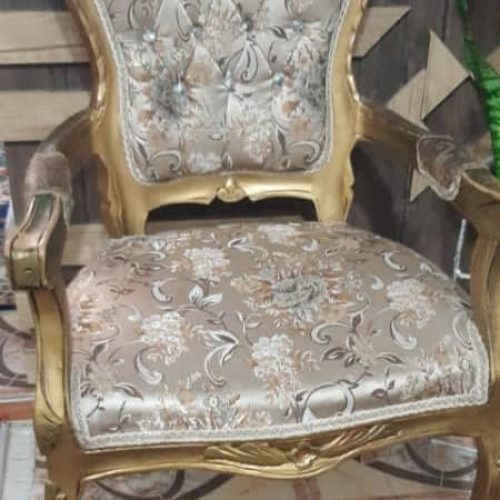 یک دست مبل و میز