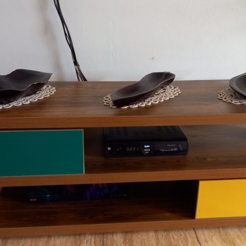 میز تلوزیون