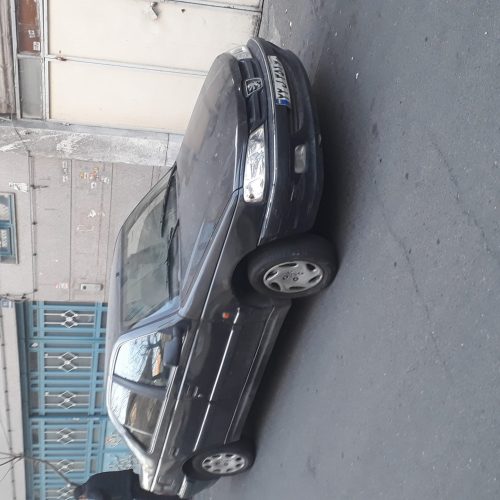 پژو پارس مشکی مدل 82