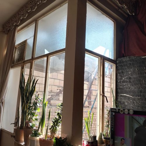 یک عددخانه96متری پشت قطعه در محله قاضی کوچه ثامن8 ارک2