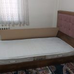 تخت یک نفر چوبی