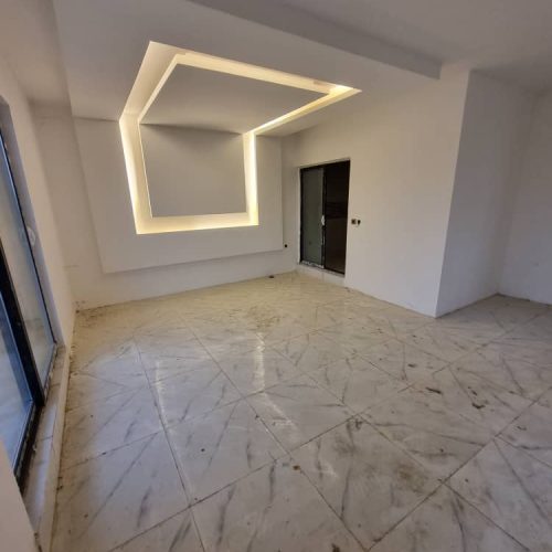 ویلا نوساز،پلاک جنگلی، کلید نخورده،270 متر زمین،140 متر بنا